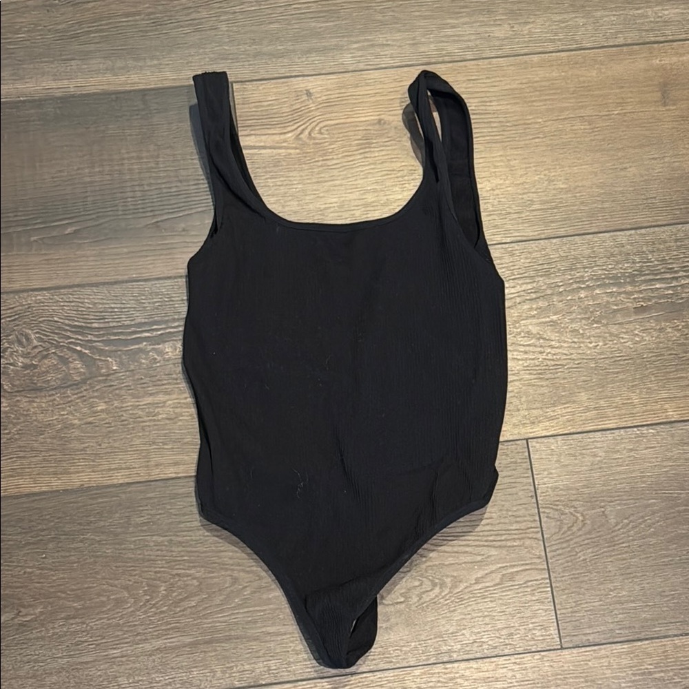 E Colsie Target Women’s Small Ribbed Black Bodysuit